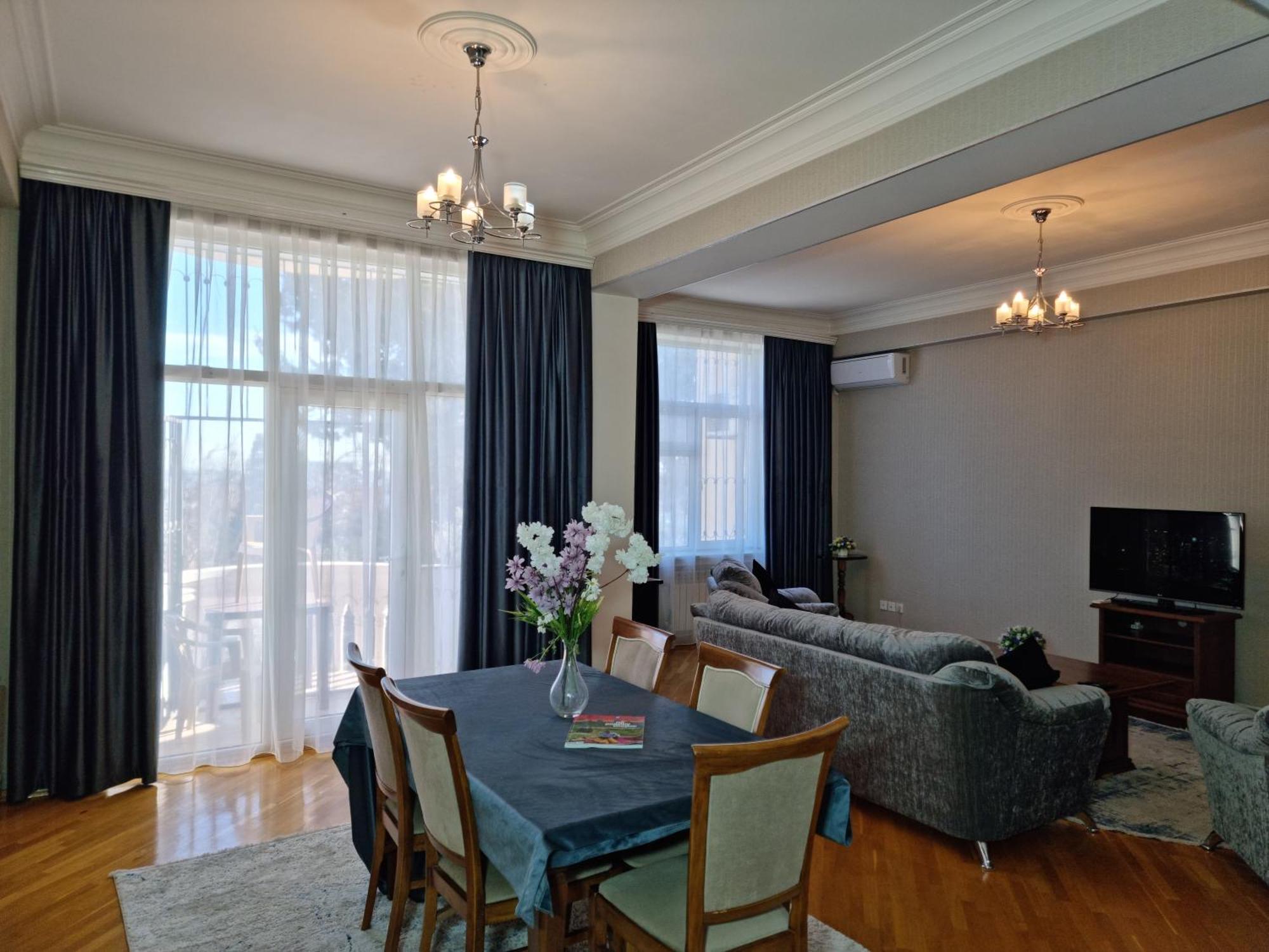 Mayden Family Apartment Baku Eksteriør bilde